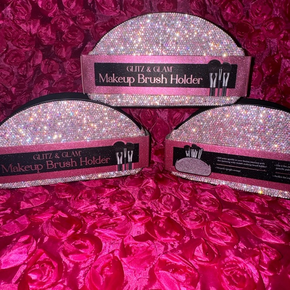 glitz & glam Other - Glitz and galm makeup brush holder 💖